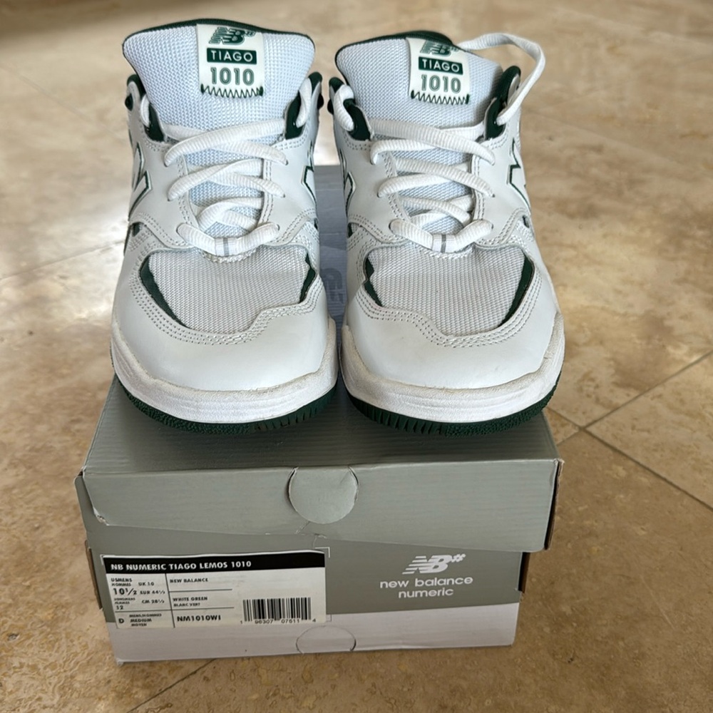 New Balance Tiago Lemons 1010, size M 10.5. White/green.